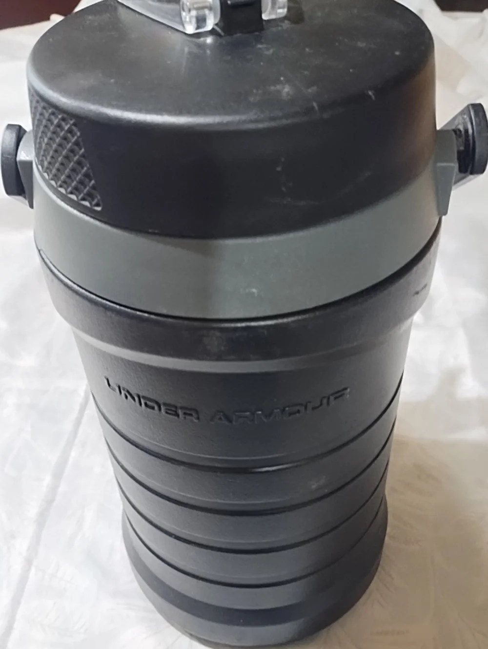 Under Armour Black and Gray Thermos In Great Condition 64 Oz.